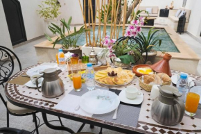 Elegant Marrakech Villa with Optional Heated Pool for Ultimate Relaxation
